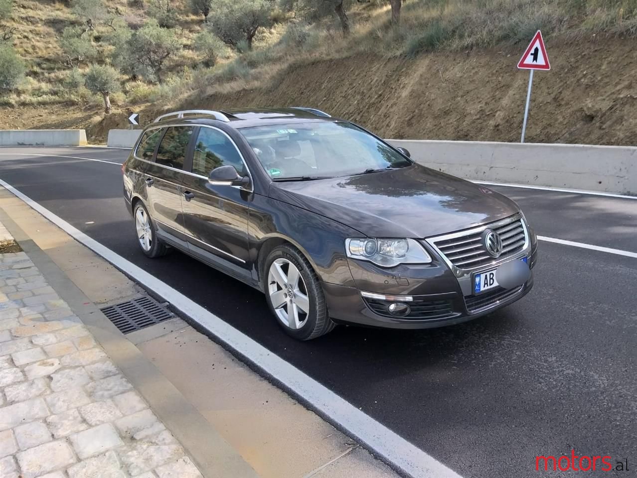 2007' Volkswagen Passat photo #2