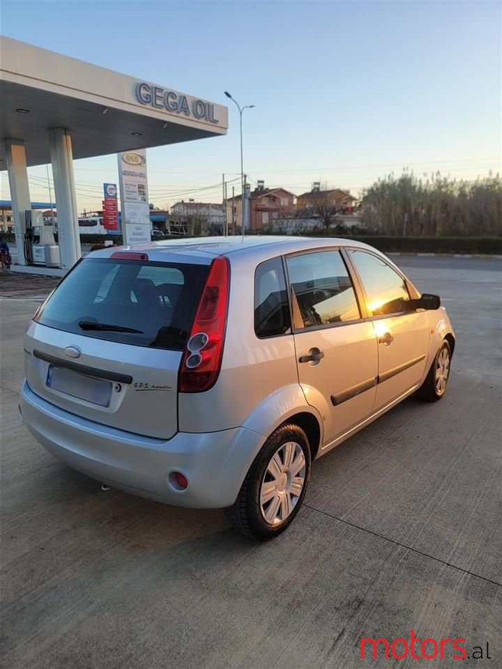 2006' Ford Fiesta photo #2