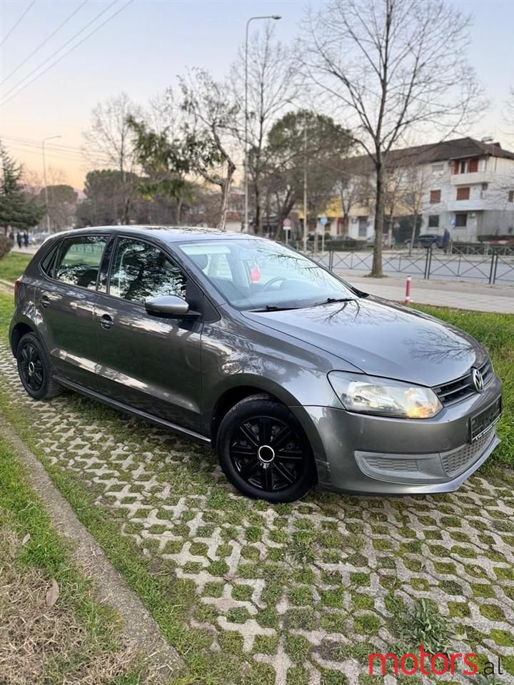 2010' Volkswagen Polo photo #2