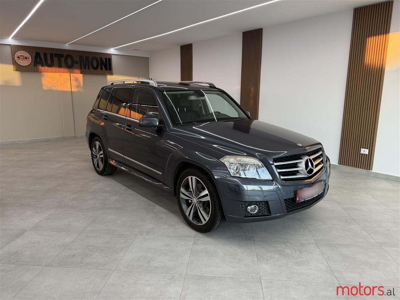 2010' Mercedes-Benz GLK 220 photo #2