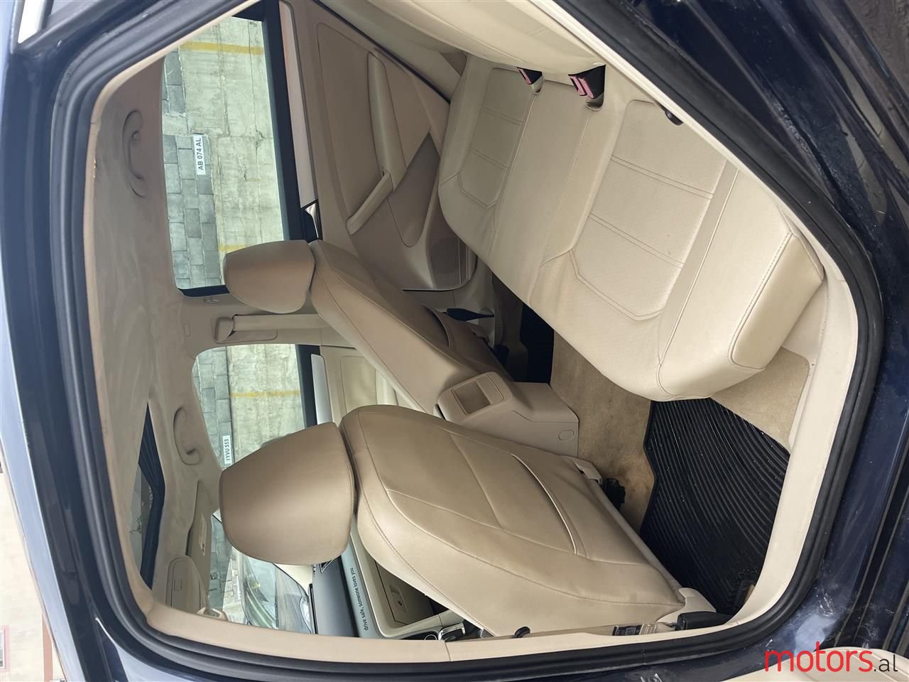 2012' Volkswagen Passat photo #6