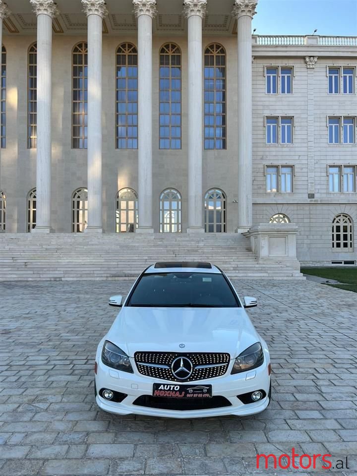 2010' Mercedes-Benz C 300 photo #2