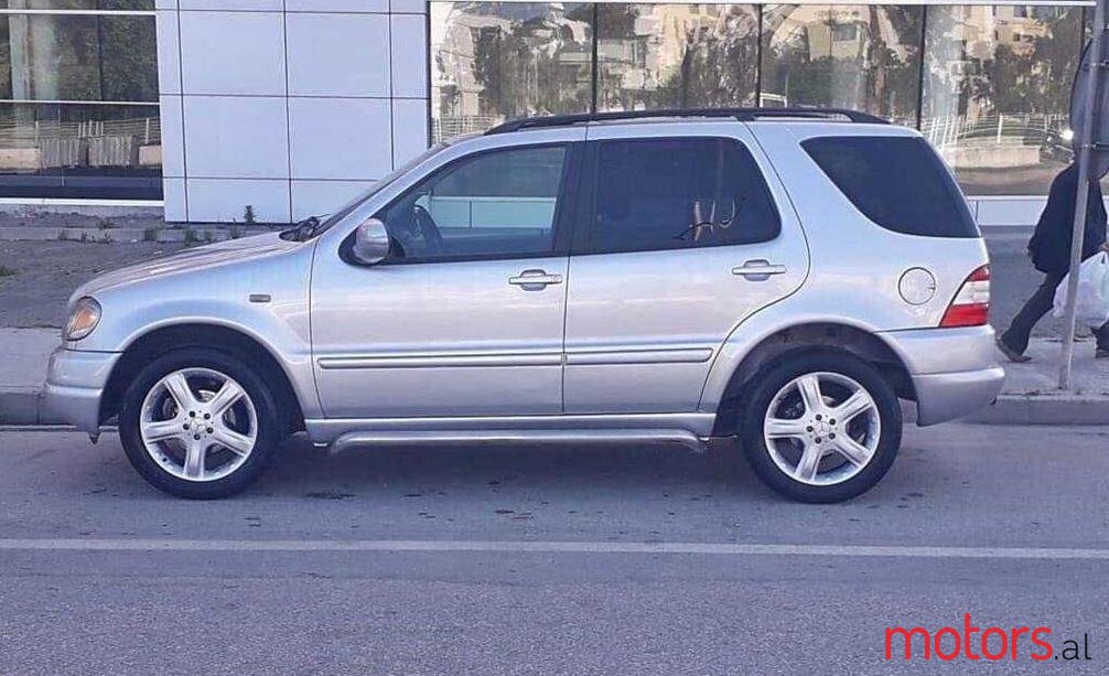 2000' Mercedes-Benz ML 320 photo #2
