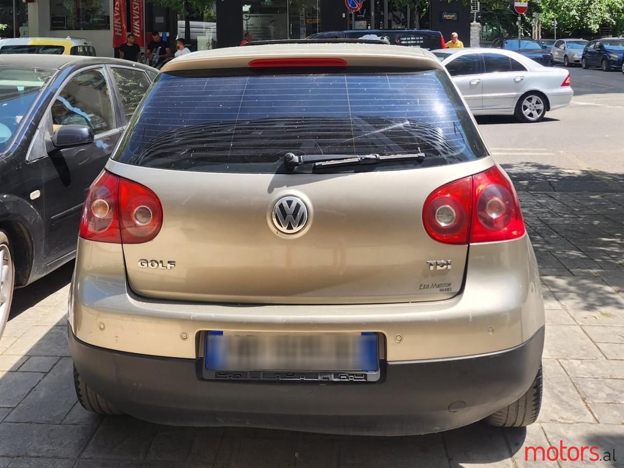 2005' Volkswagen Golf photo #3