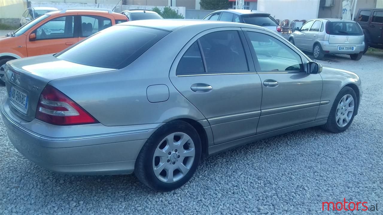 2006' Mercedes-Benz C 220 photo #3