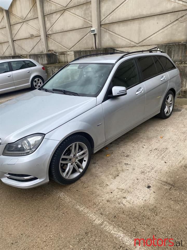 2012' Mercedes-Benz C 220 photo #5