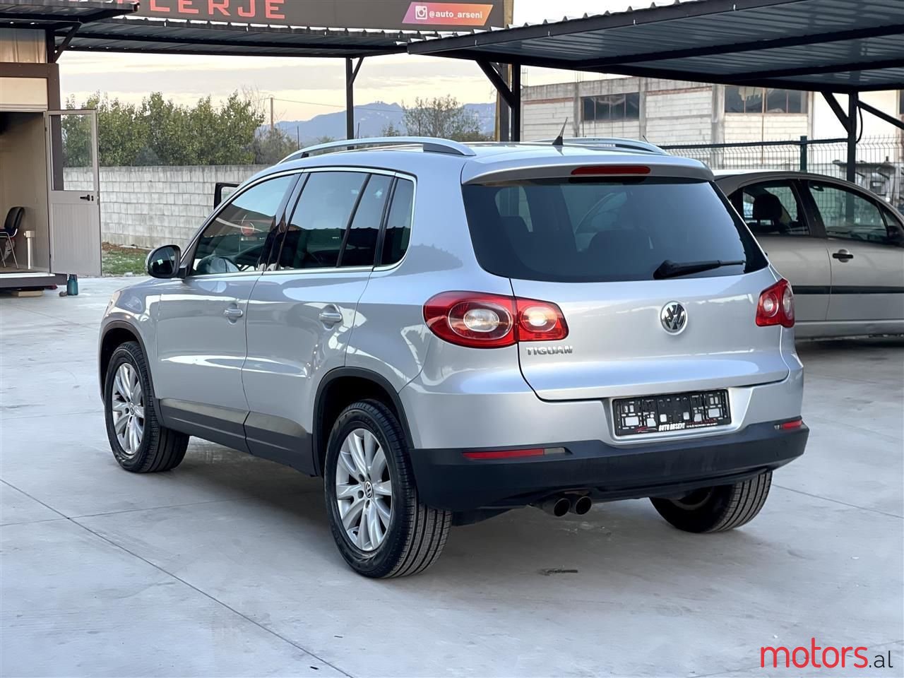 2008' Volkswagen Tiguan photo #5