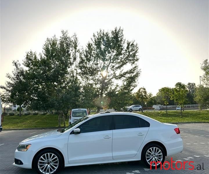 2012' Volkswagen Jetta photo #5