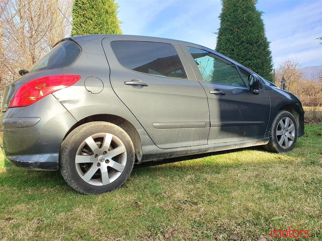 2010' Peugeot 308 photo #3