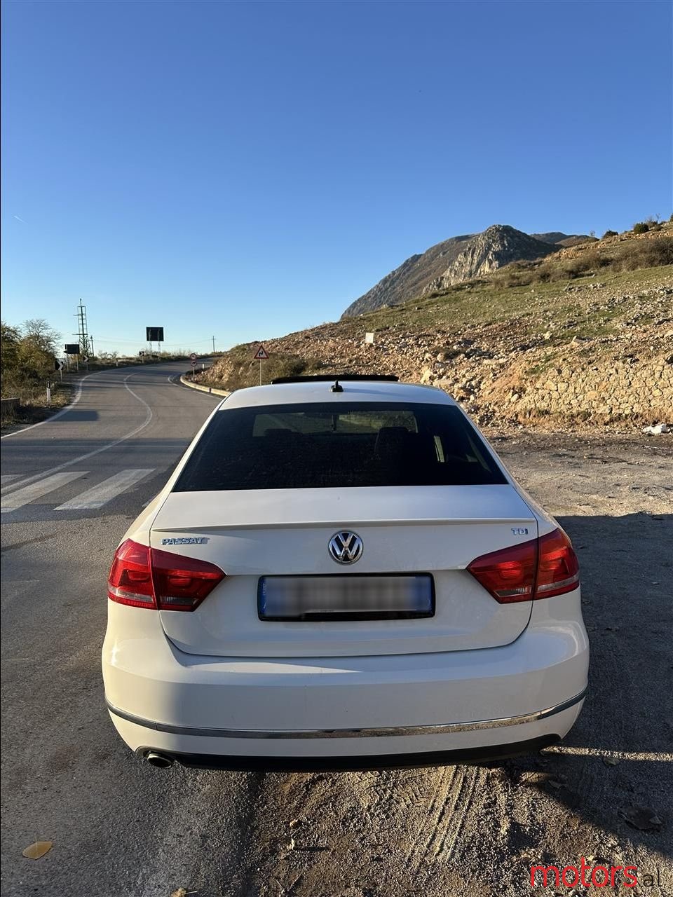 2013' Volkswagen Passat photo #5