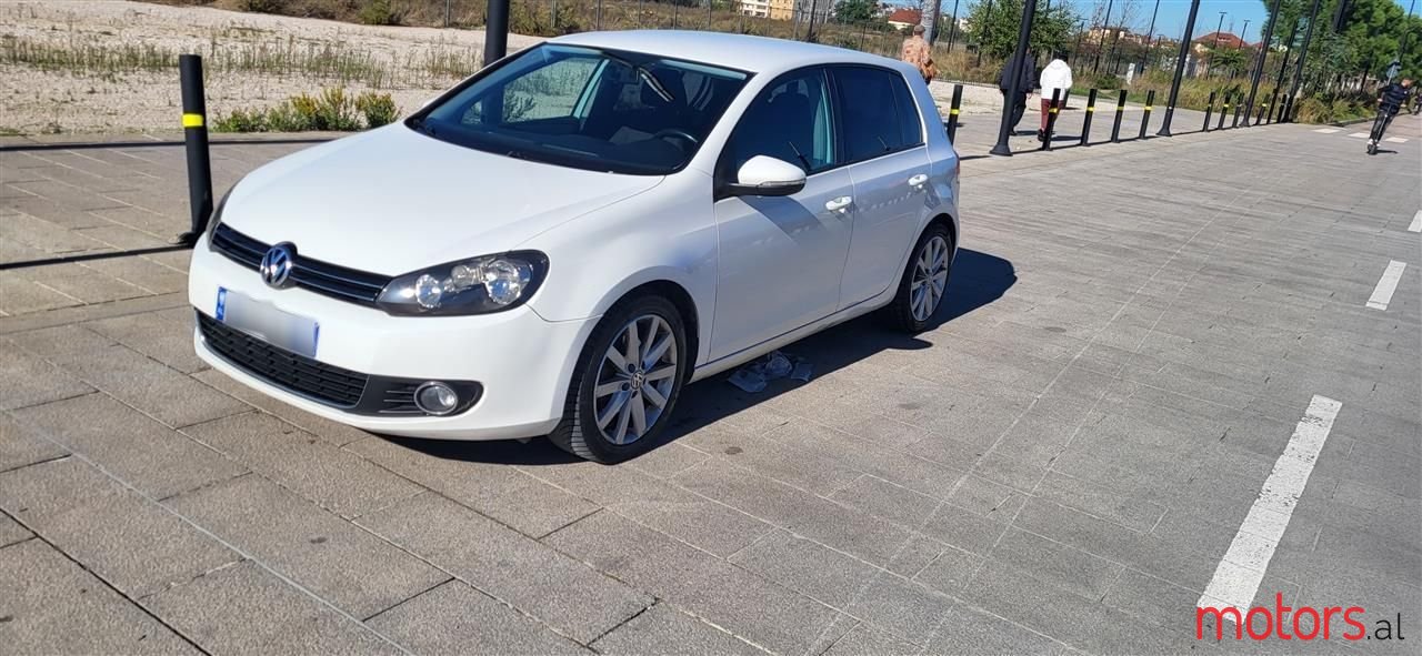 2010' Volkswagen Golf photo #6