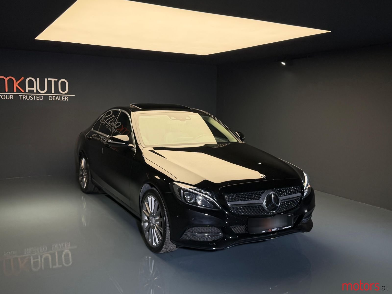 2015' Mercedes-Benz C 220 photo #2
