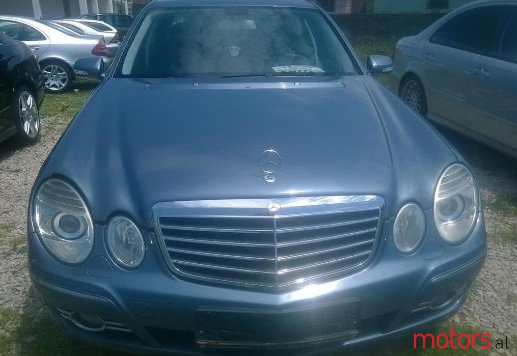 2007' Mercedes-Benz 220 photo #1