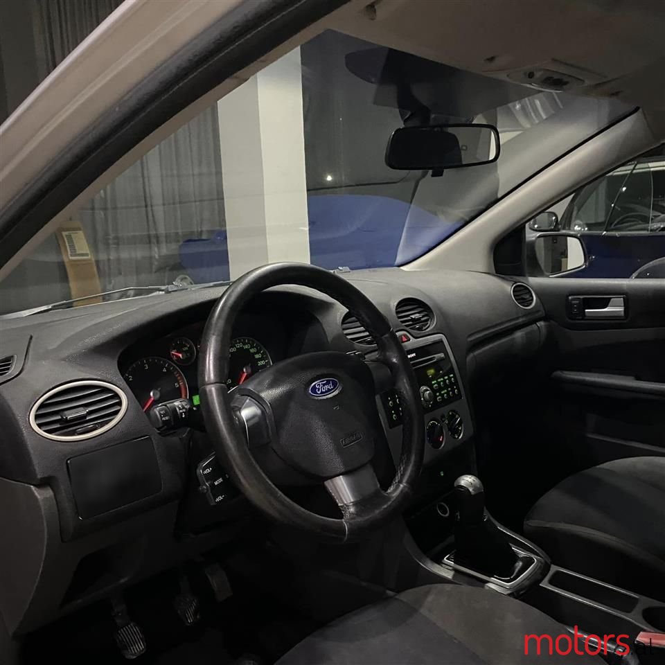 2006' Ford Focus photo #2