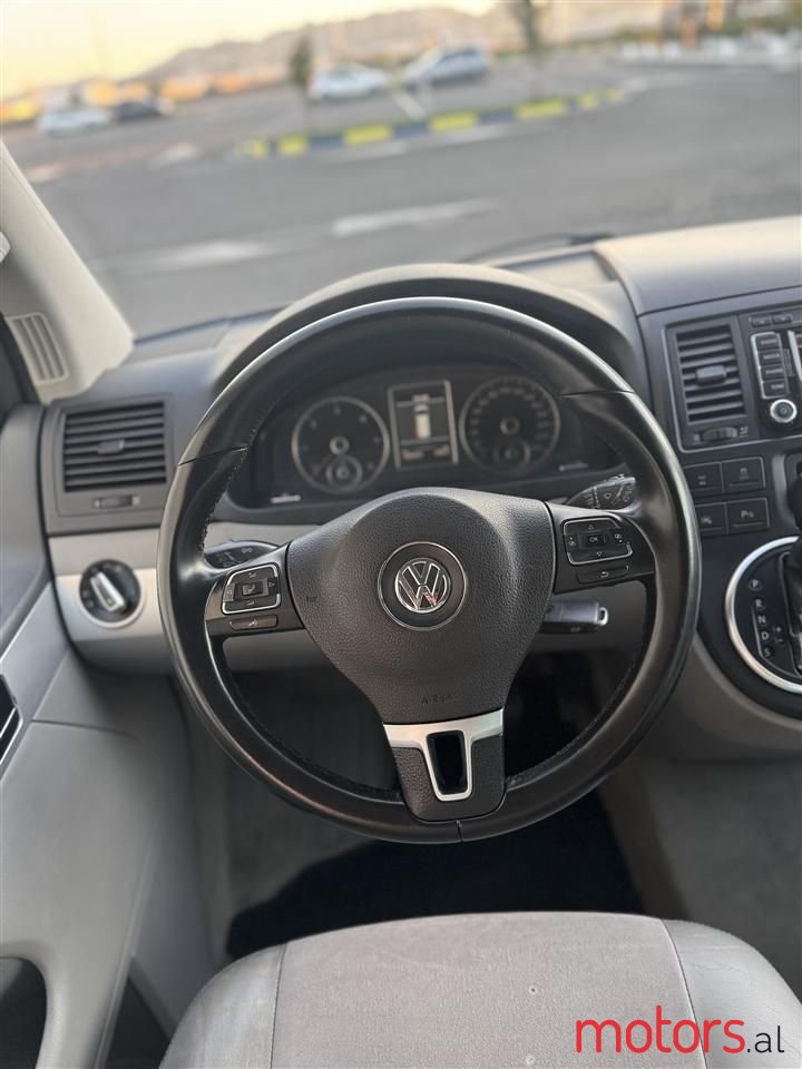 2012' Volkswagen T5 Caravelle photo #3