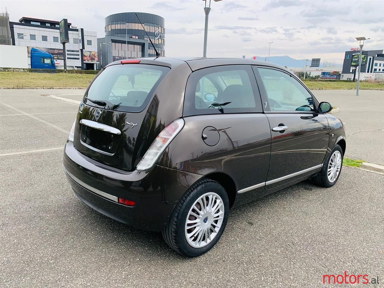 2009' Lancia Ypsilon photo #3