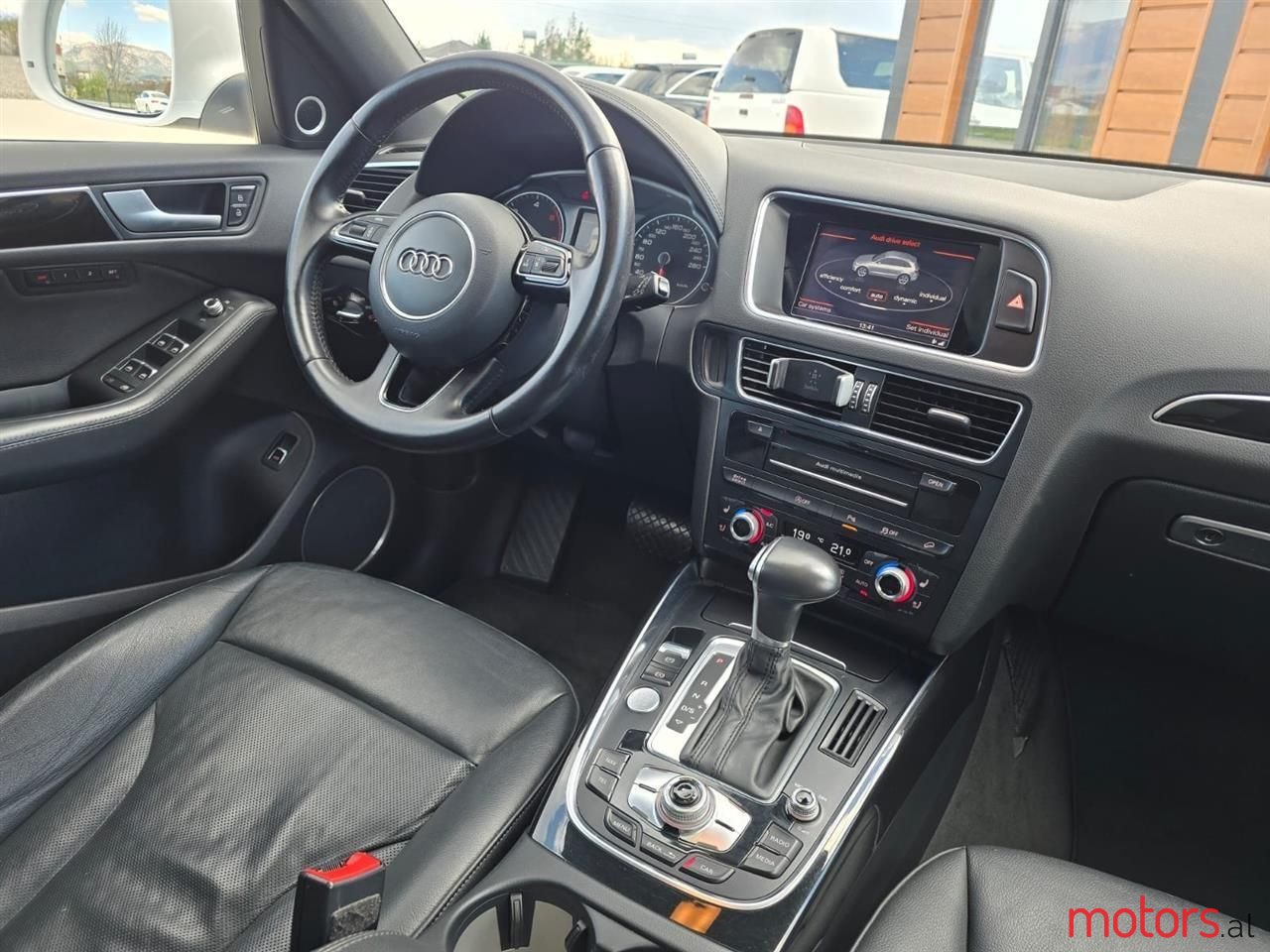 2015' Audi Q5 photo #5