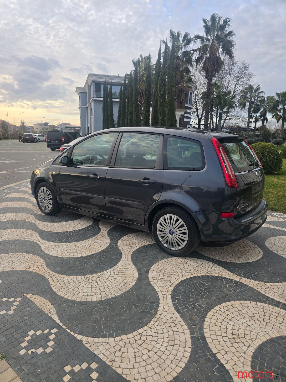 2009' Ford C-MAX photo #6