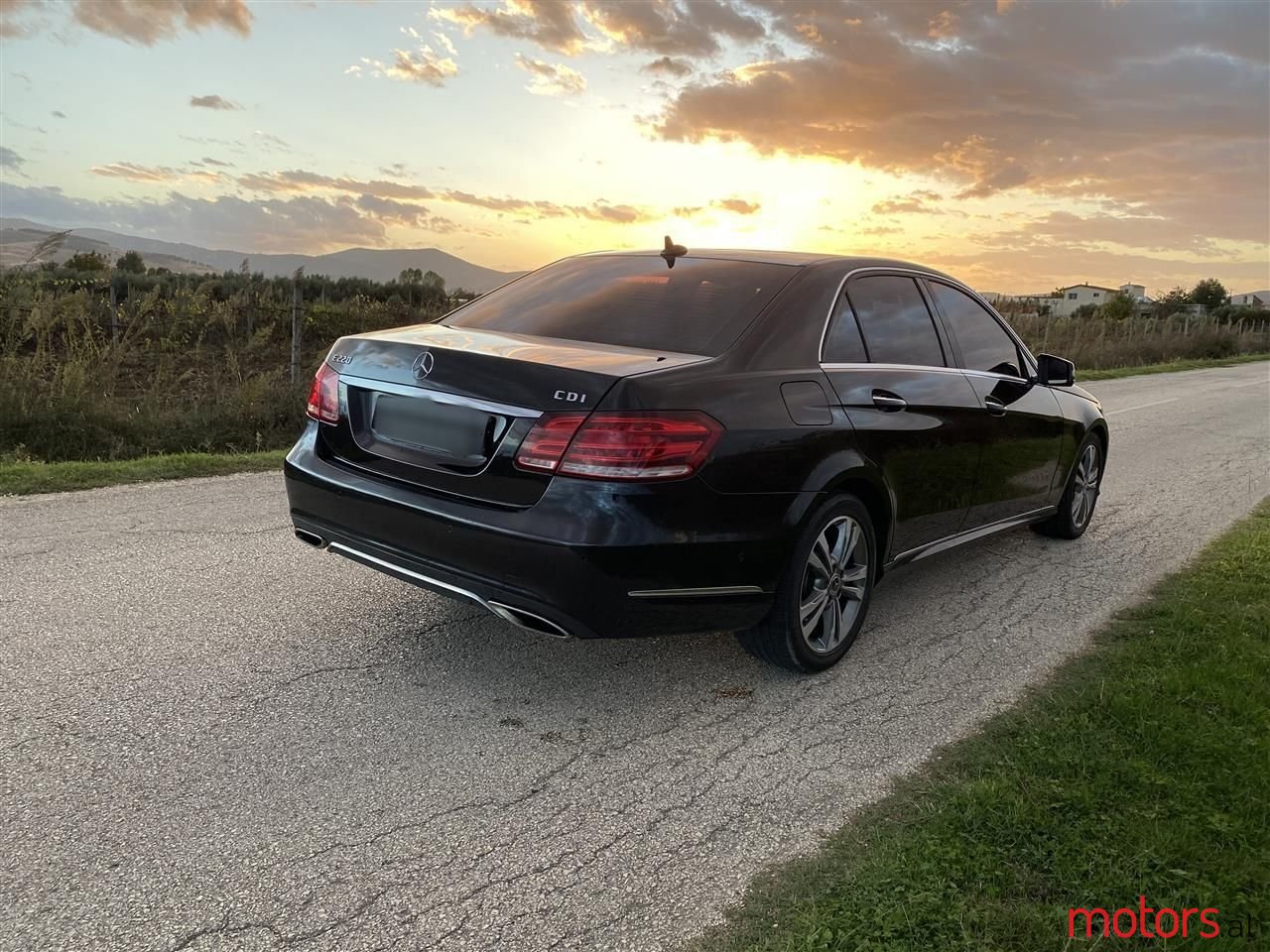 2014' Mercedes-Benz E 220 photo #3
