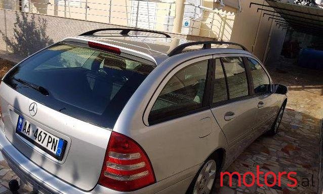 2005' Mercedes-Benz C-Class photo #2