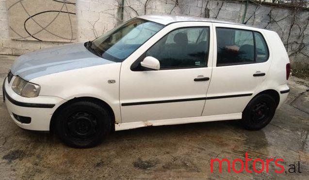 2000' Volkswagen Polo photo #1