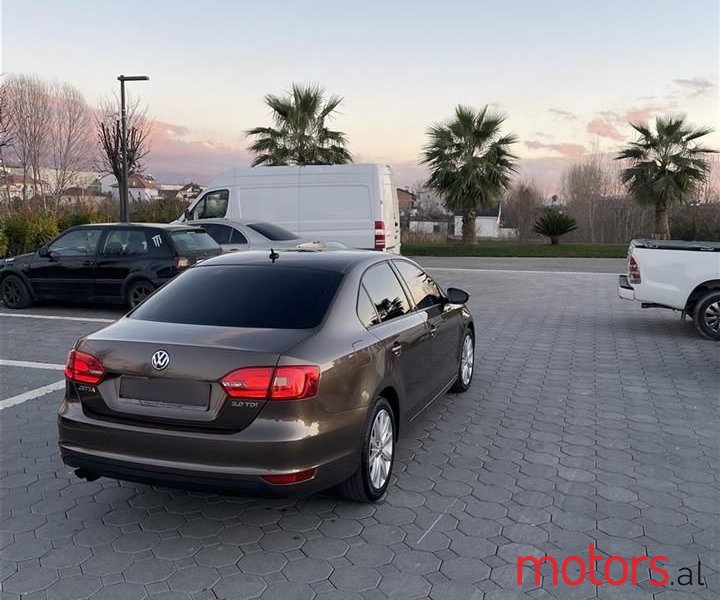 2012' Volkswagen Jetta photo #6