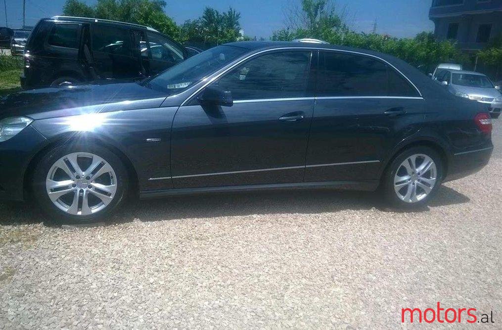 2009' Mercedes-Benz 250 photo #1