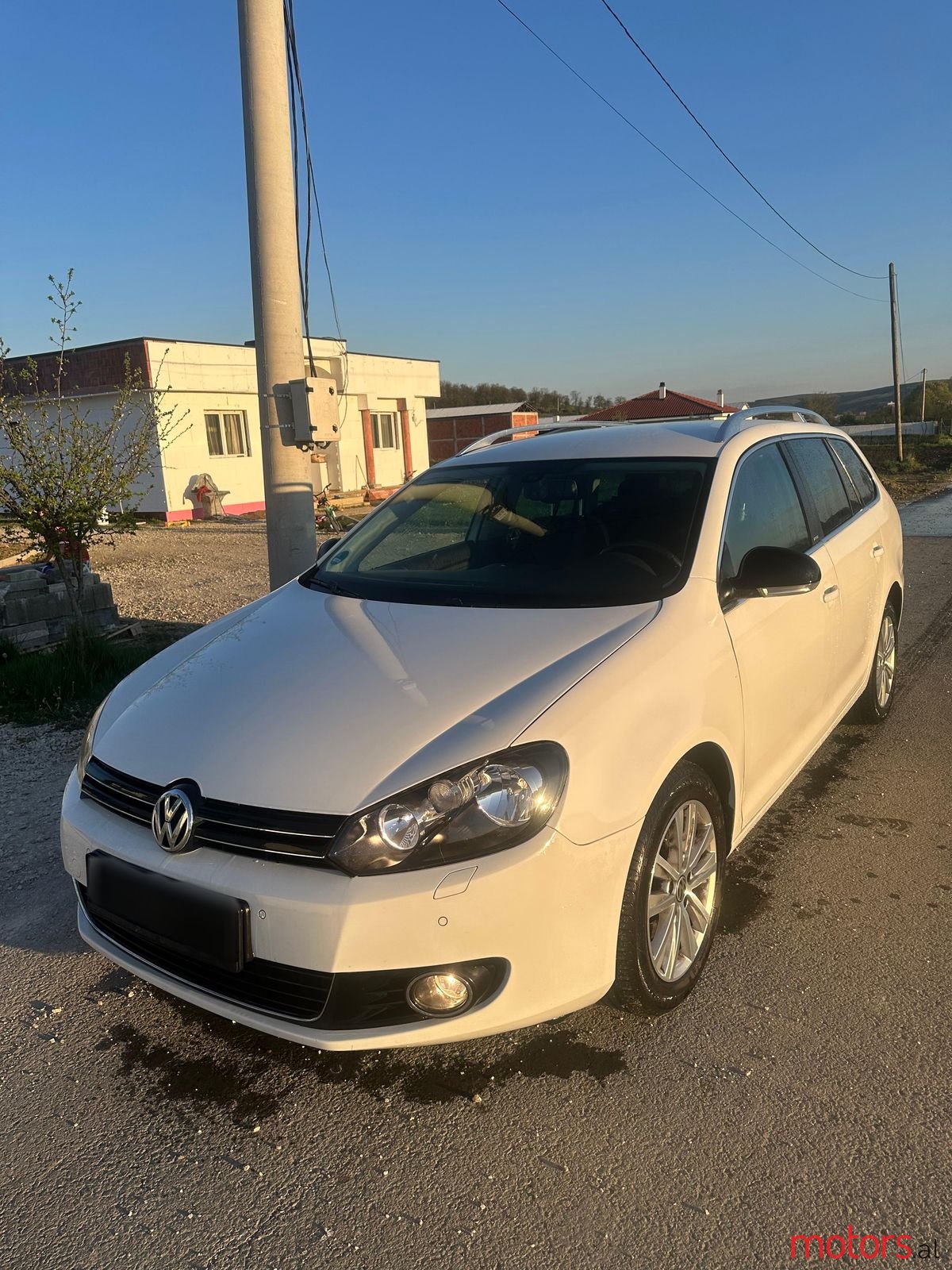 2012' Volkswagen Golf photo #1