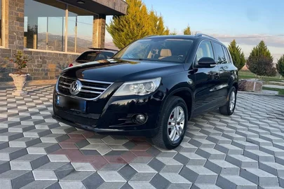 2008' Volkswagen Tiguan