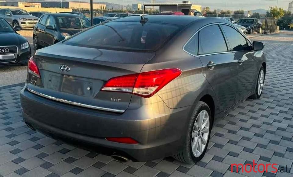 2013' Hyundai i40 photo #4