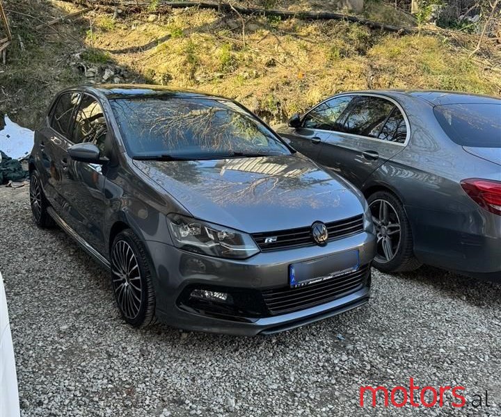 2016' Volkswagen Polo photo #3