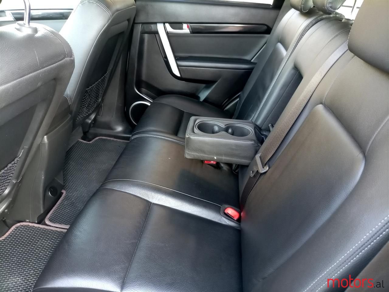 2012' Chevrolet Captiva photo #6