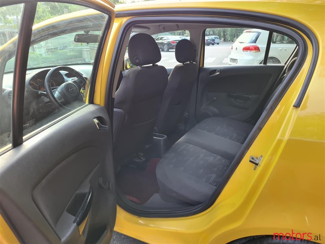 2011' Opel Corsa photo #5