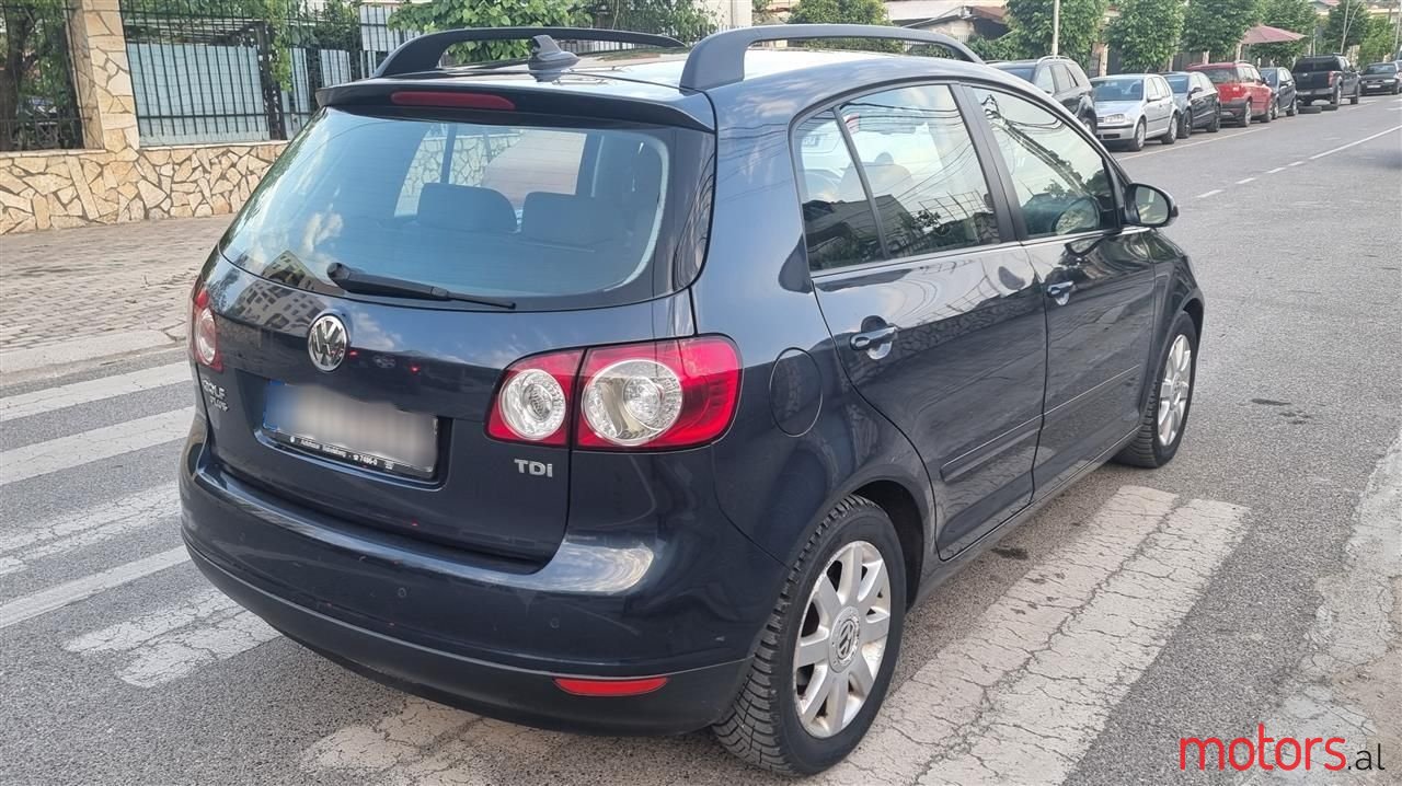 2008' Volkswagen Golf Plus photo #6