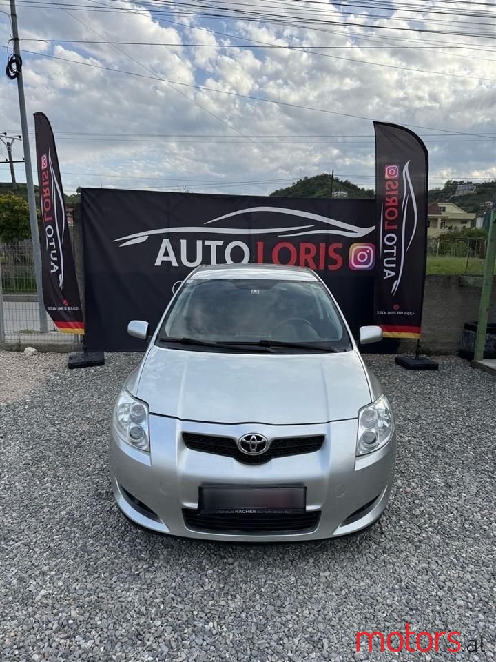 2008' Toyota Auris photo #3