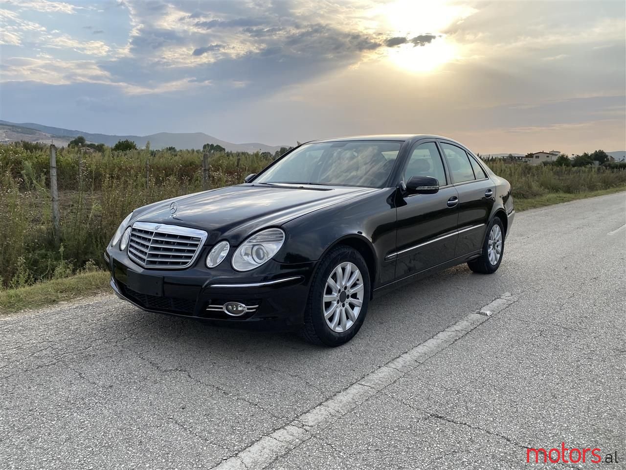 2008' Mercedes-Benz E 280 photo #6