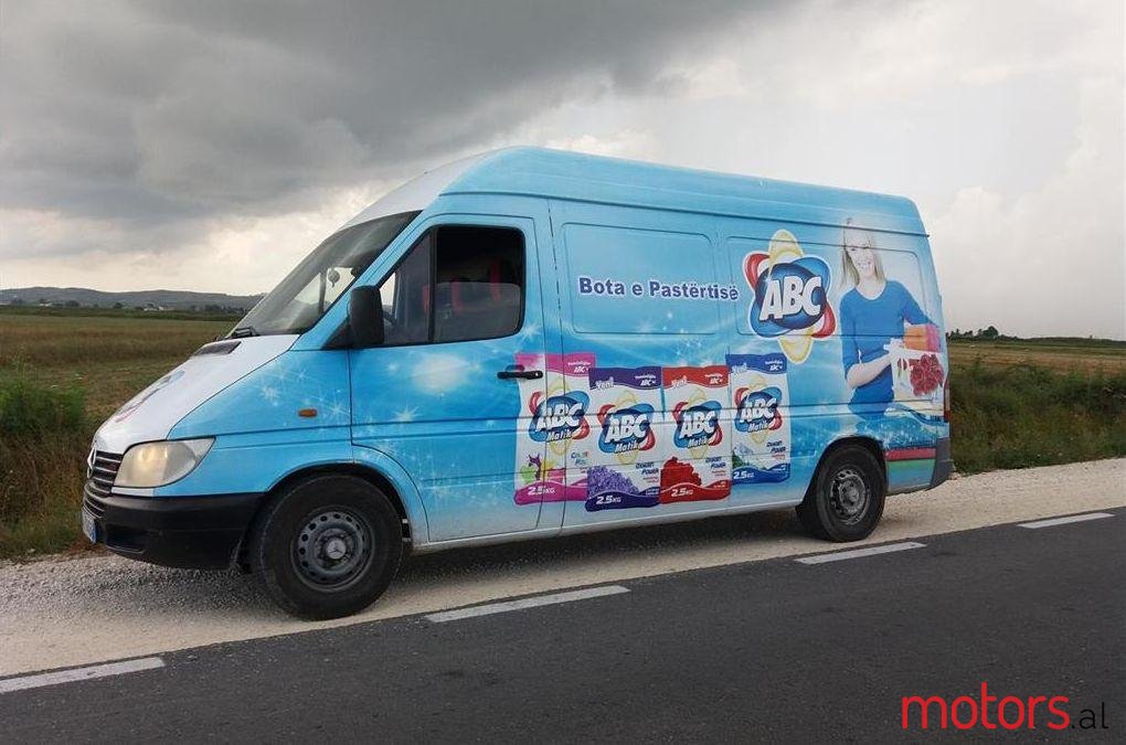 2002' Mercedes-Benz 220 photo #1