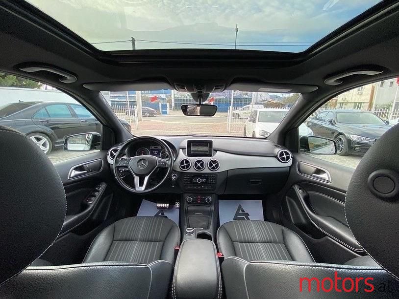 2013' Mercedes-Benz B 220 photo #5