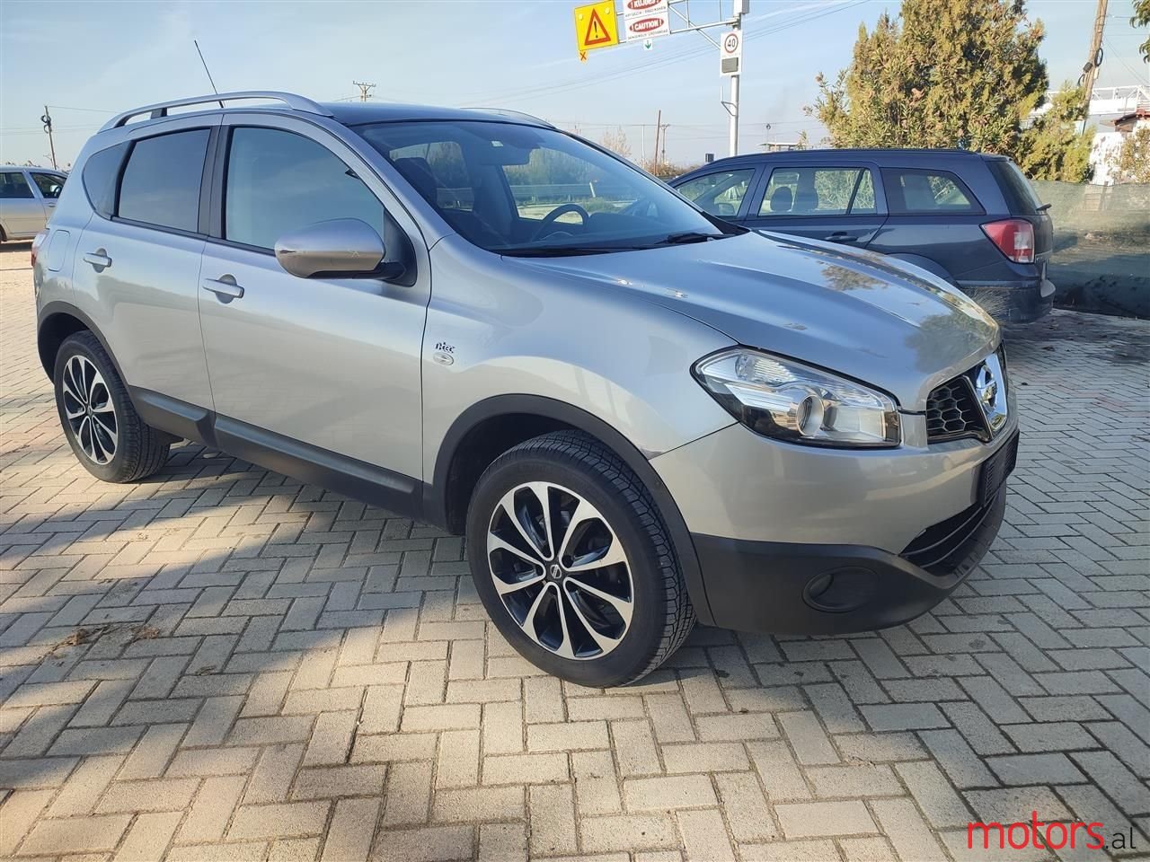 2012' Nissan Qashqai photo #1