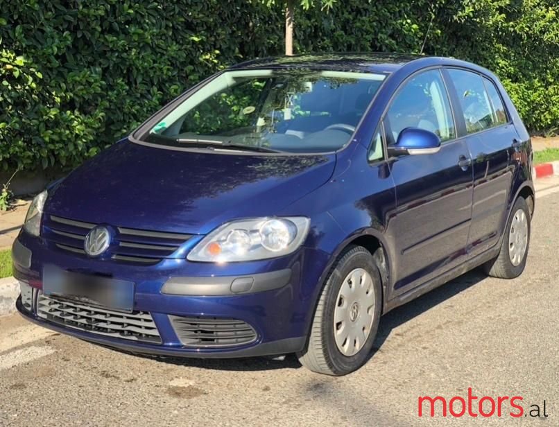 2005' Volkswagen Golf Plus photo #1
