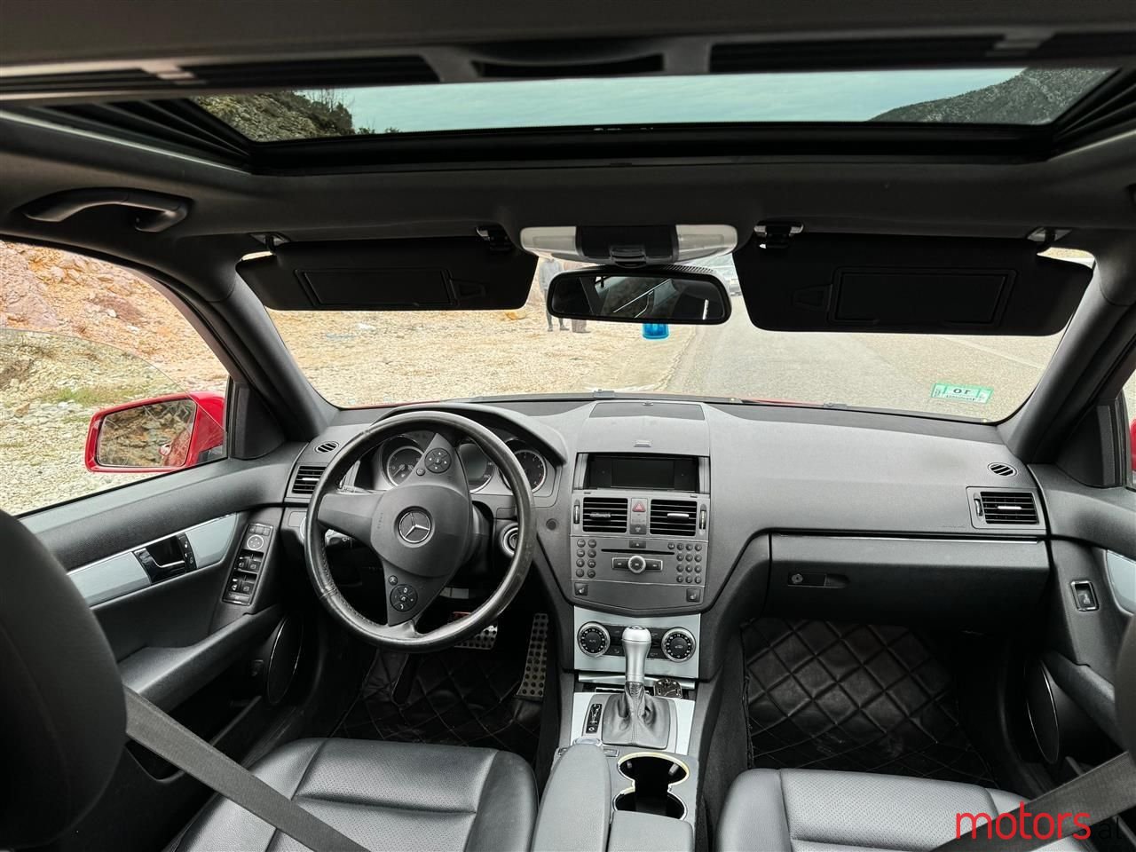 2010' Mercedes-Benz C 300 photo #5