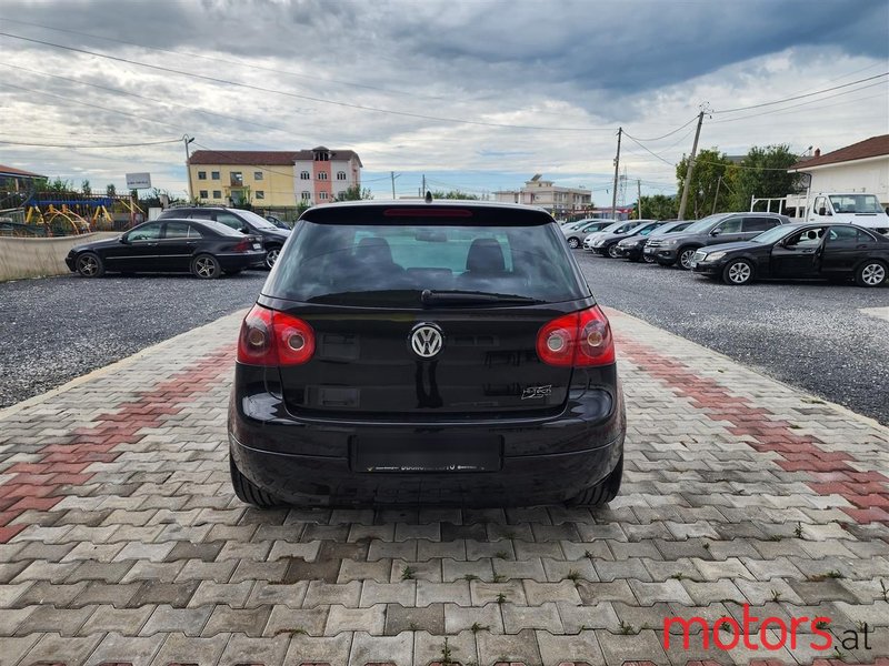 2007' Volkswagen Golf photo #5