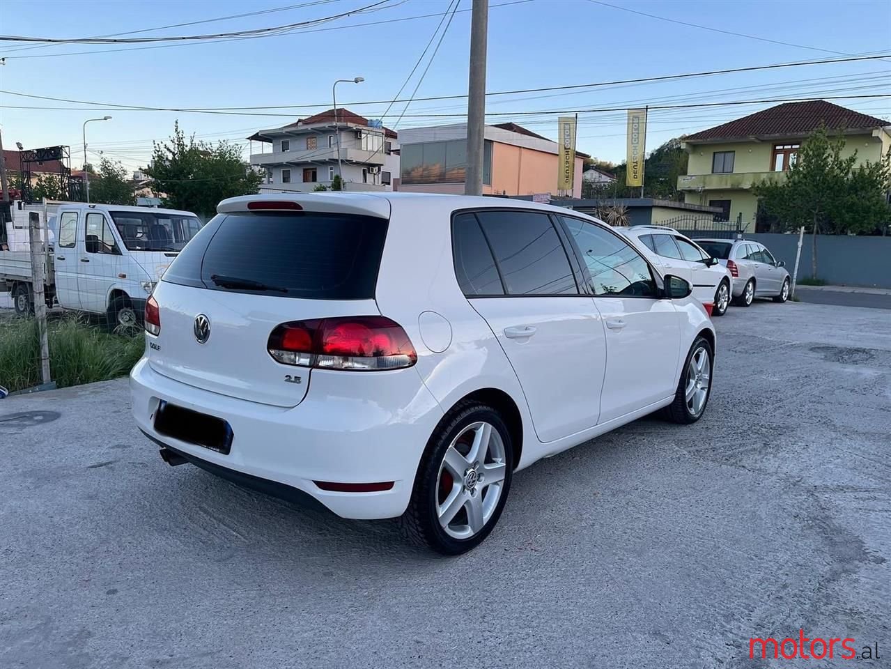 2012' Volkswagen Golf photo #2