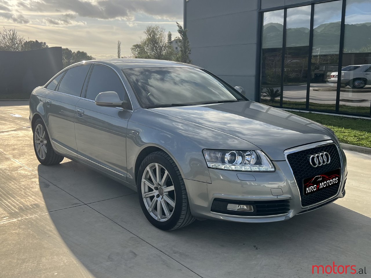 2011' Audi A6 photo #2