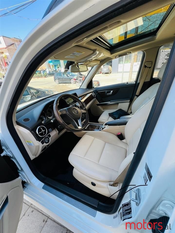 2014' Mercedes-Benz GLK 250 photo #6