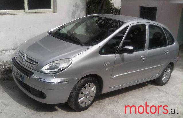 2006' Citroen Xsara Picasso photo #4