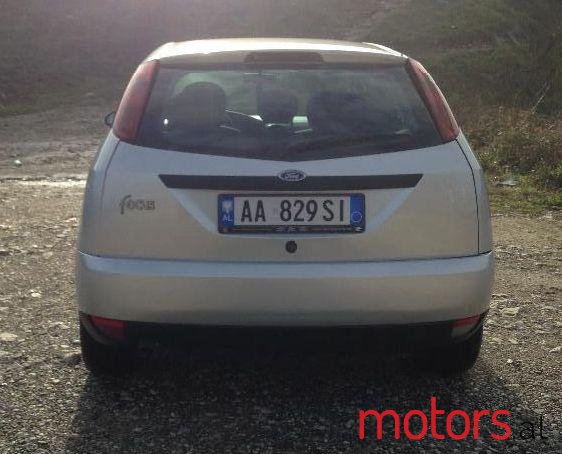 2000' Ford Focus photo #2