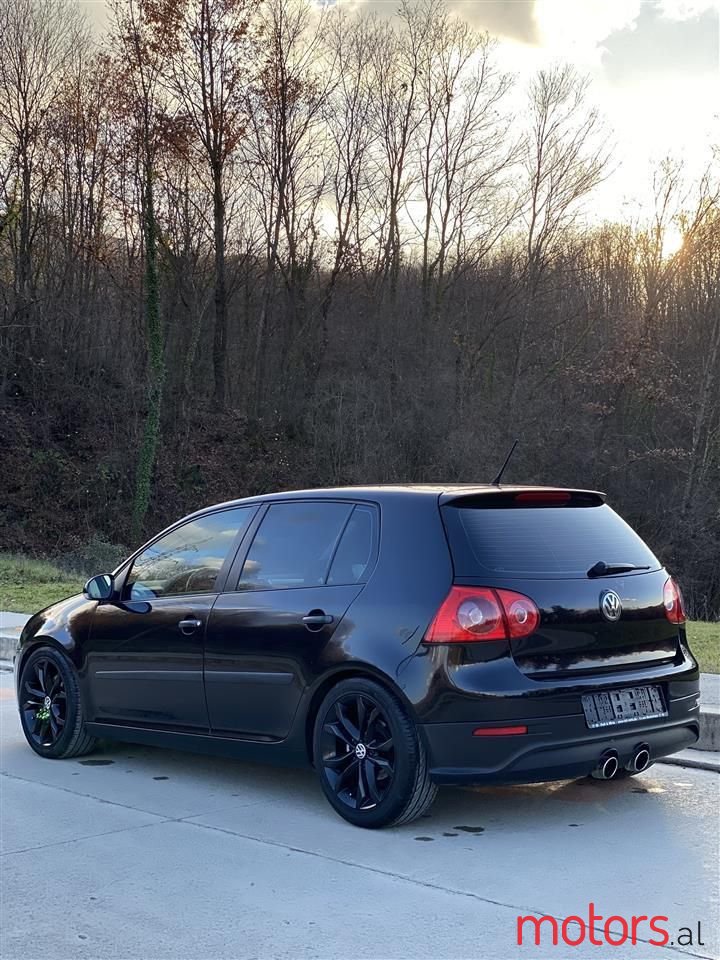 2007' Volkswagen Golf photo #3