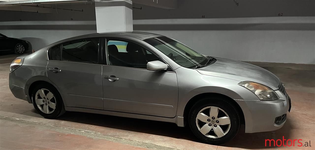 2008' Nissan Altima photo #2