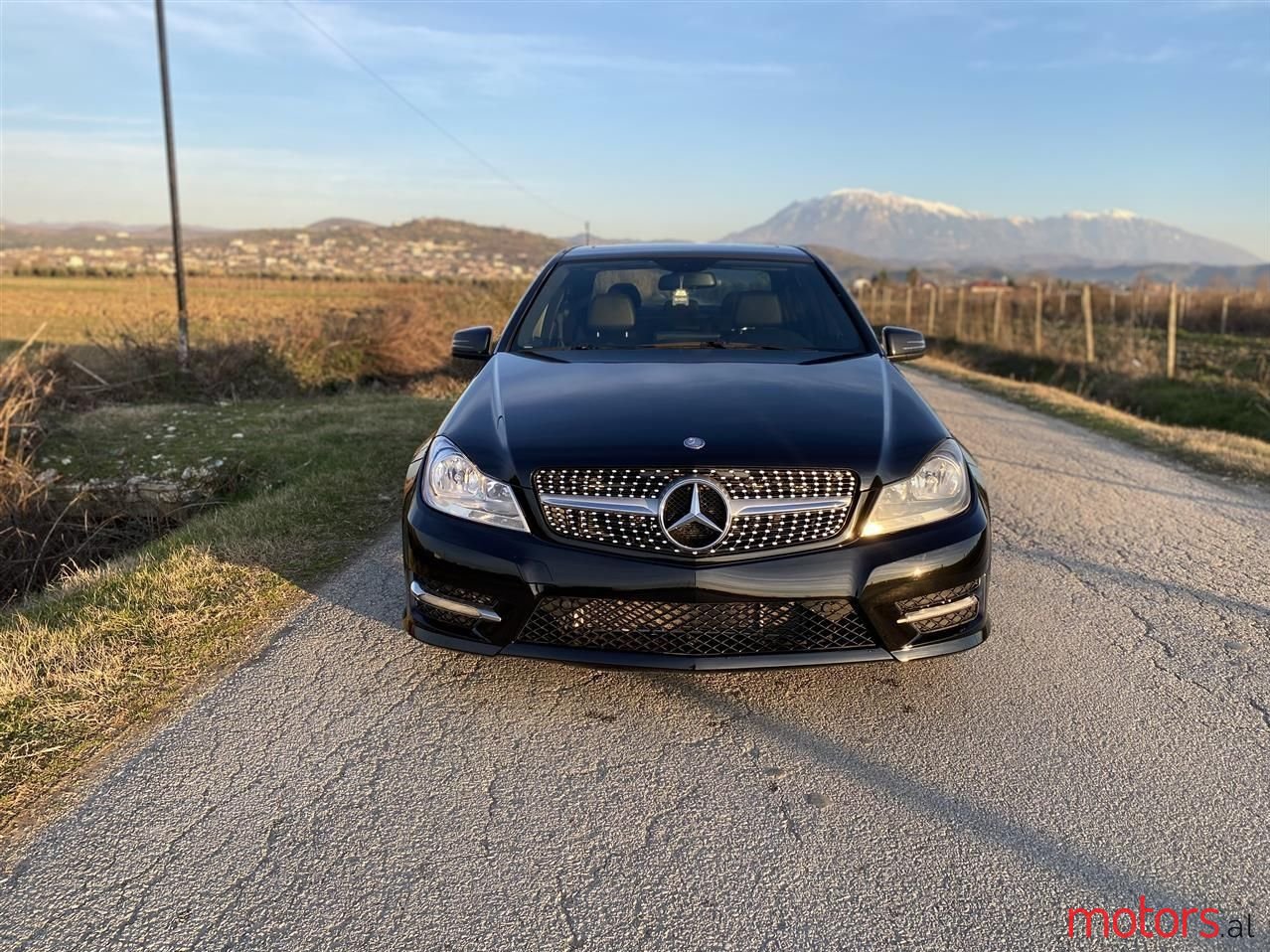 2012' Mercedes-Benz C 250 photo #2